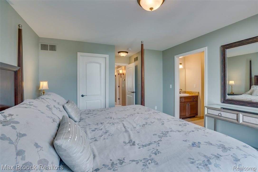 2766 North Addison Circle Rochester, MI 48306 - Photo 39 of 69 39 2766 Addison Circle_.jpg