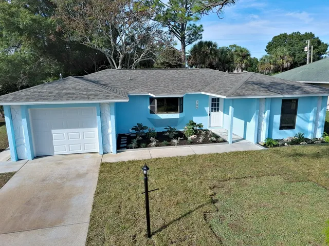$315,000 | 166 Delmar Street, Sebastian, FL 32958