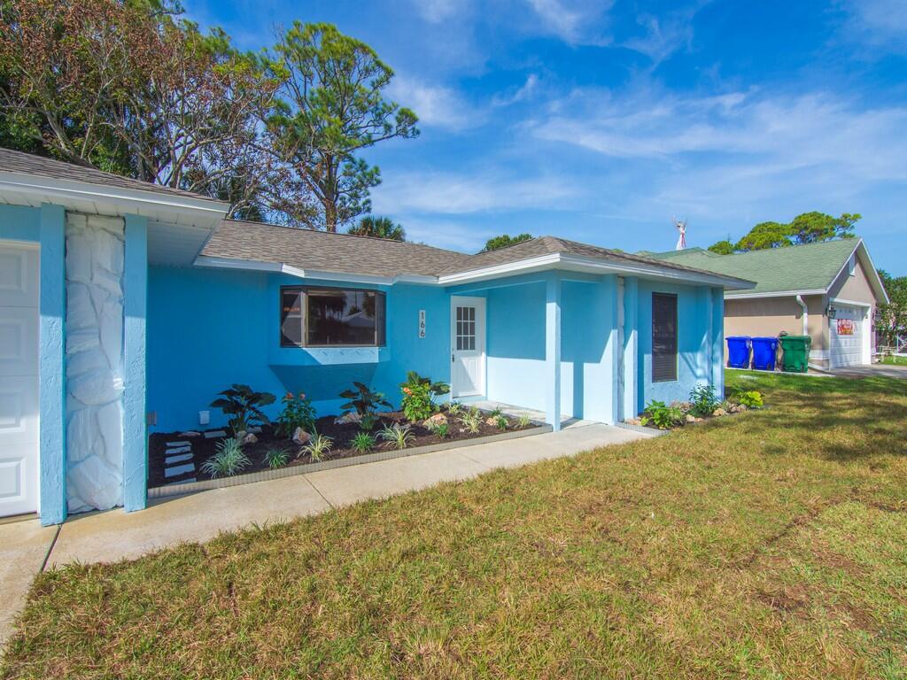 166 Delmar Street Sebastian, FL 32958 - Photo 3 of 39 Image00005