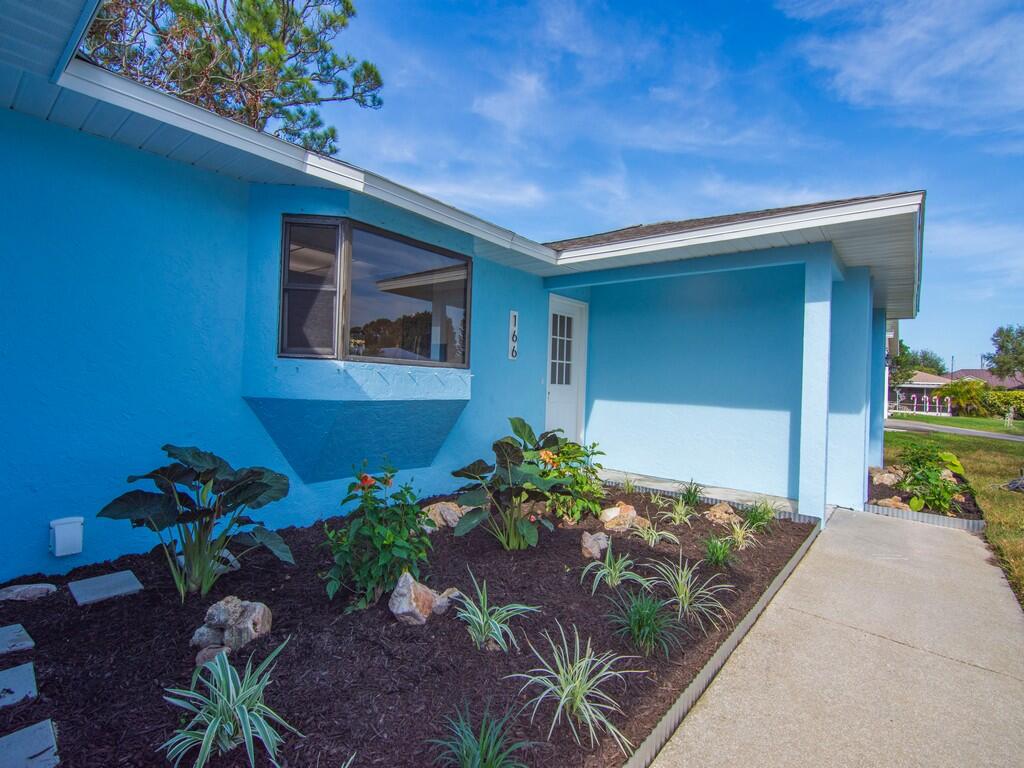 166 Delmar Street Sebastian, FL 32958 - Photo 4 of 39 Image00027