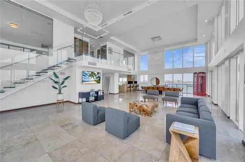 $25,000,000 | 7939 East Drive, Unit 15, North Bay Village, FL 33141