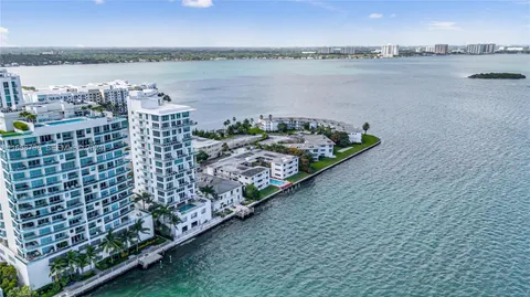 $25,000,000 | 7939 East Drive, Unit 15, North Bay Village, FL 33141
