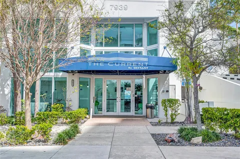 $25,000,000 | 7939 East Drive, Unit 15, North Bay Village, FL 33141