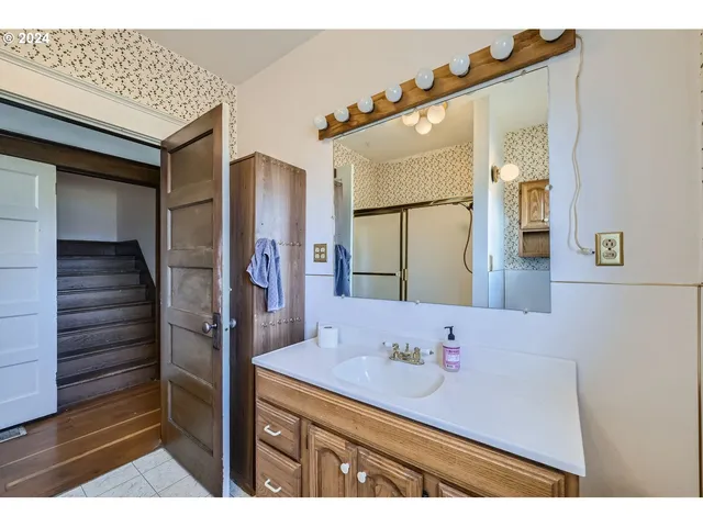 $484,000 | 234 Loves Avenue, Woodland, WA 98674