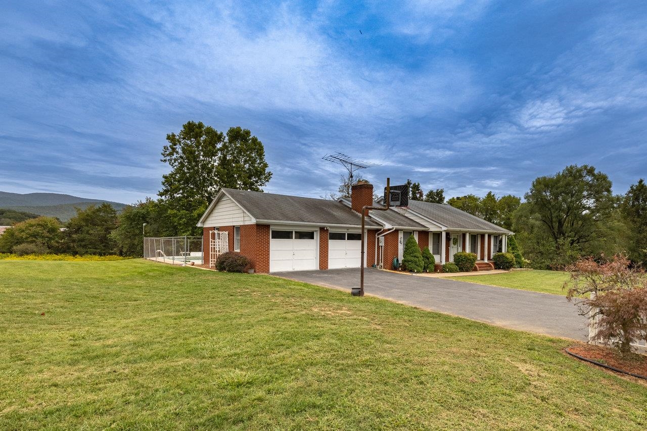 1612 Samuels Road Elkton, VA 22827 - Photo 2 of 73 Gallery Image 2