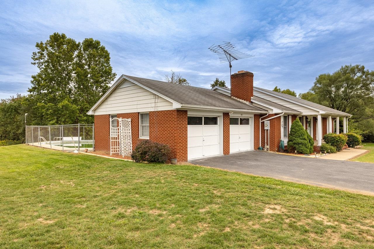 1612 Samuels Road Elkton, VA 22827 - Photo 3 of 73 Gallery Image 3
