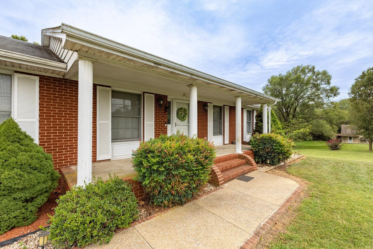 1612 Samuels Road Elkton, VA 22827 - Photo 5 of 73 Gallery Image 5