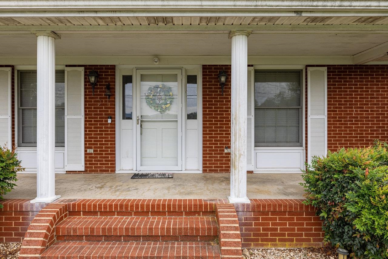 1612 Samuels Road Elkton, VA 22827 - Photo 6 of 73 Gallery Image 6