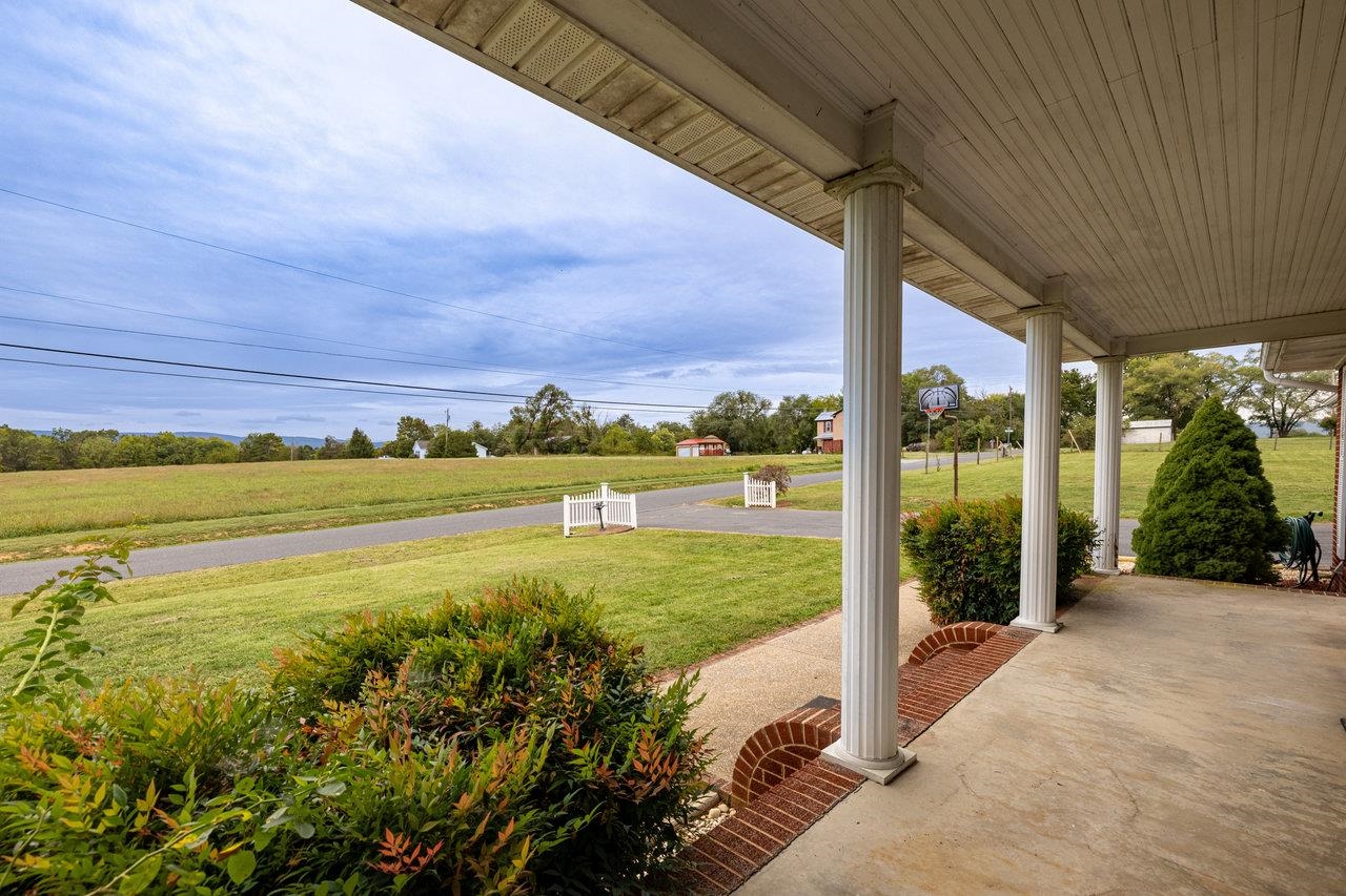 1612 Samuels Road Elkton, VA 22827 - Photo 7 of 73 Gallery Image 7