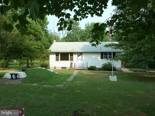 1036 7 Corner Road Perkasie, PA 18944 - Photo 2 of 6 Gallery Image 2