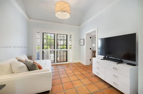 $1,250,000 | 408 Viscaya Avenue, Coral Gables, FL 33134