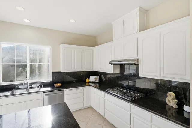 $1,477,000 | 979 Via Rodriguez, San Juan Bautista, CA 95045