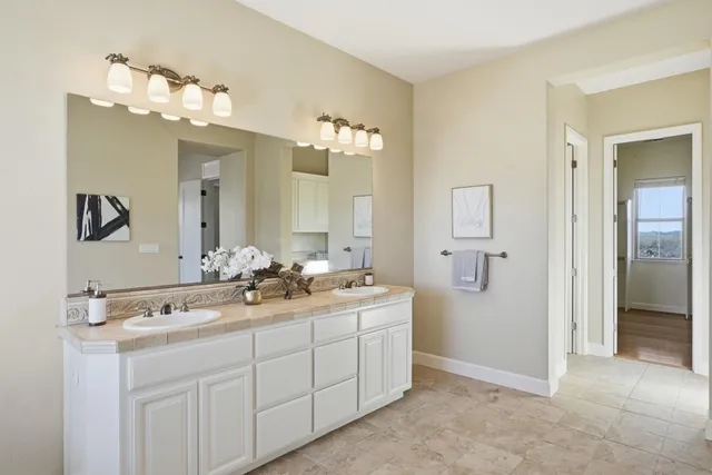 $1,477,000 | 979 Via Rodriguez, San Juan Bautista, CA 95045