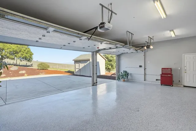 $1,477,000 | 979 Via Rodriguez, San Juan Bautista, CA 95045