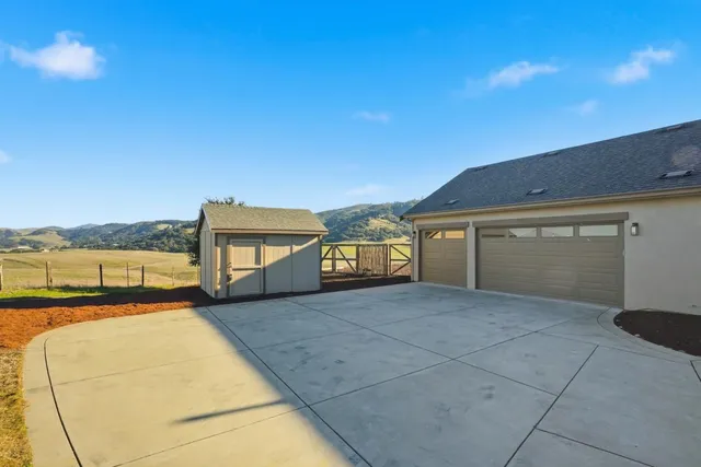 $1,477,000 | 979 Via Rodriguez, San Juan Bautista, CA 95045