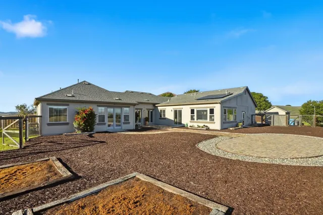 $1,477,000 | 979 Via Rodriguez, San Juan Bautista, CA 95045