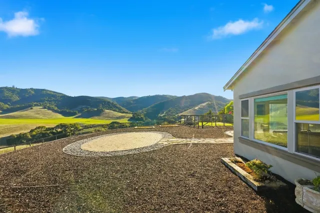 $1,477,000 | 979 Via Rodriguez, San Juan Bautista, CA 95045