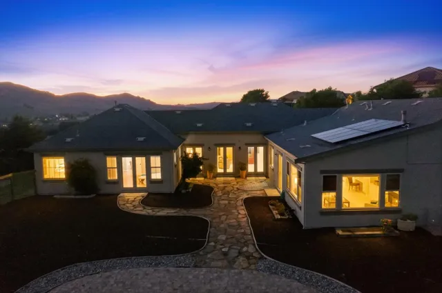 $1,477,000 | 979 Via Rodriguez, San Juan Bautista, CA 95045