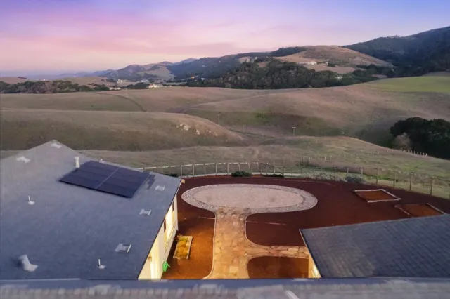 $1,477,000 | 979 Via Rodriguez, San Juan Bautista, CA 95045