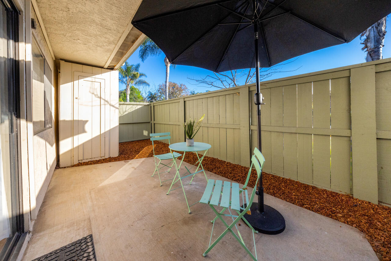 37 Dearborn Place, Unit 81 Goleta, CA 93117 - Photo 11 of 17 13-7L5A4648