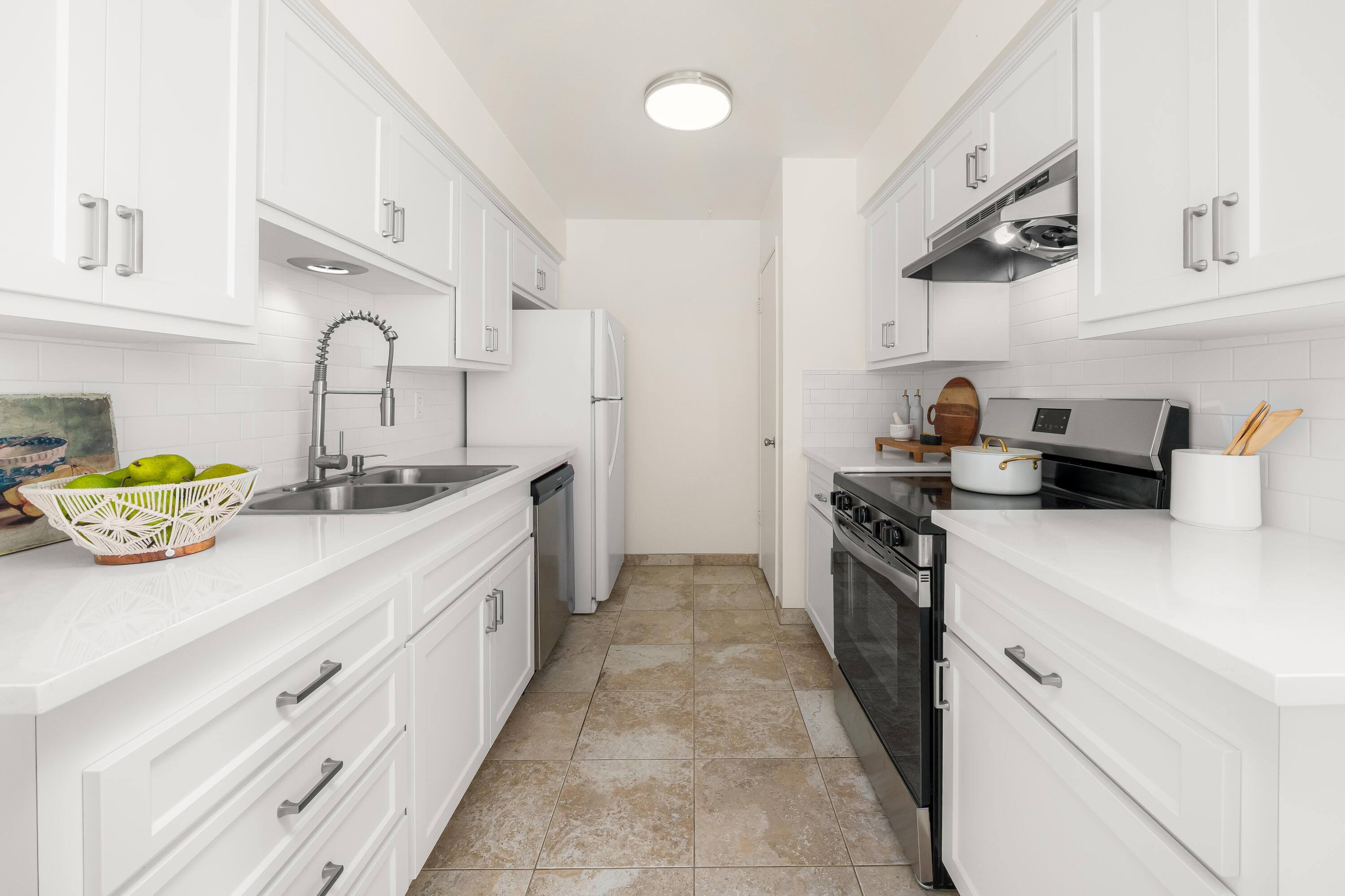 37 Dearborn Place, Unit 81 Goleta, CA 93117 - Photo 2 of 17 09-A7507428