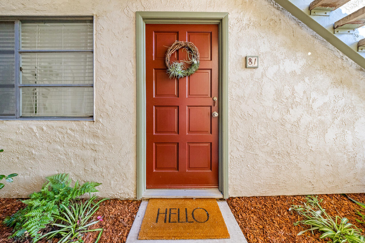 37 Dearborn Place, Unit 81 Goleta, CA 93117 - Photo 8 of 17 05-7L5A4646