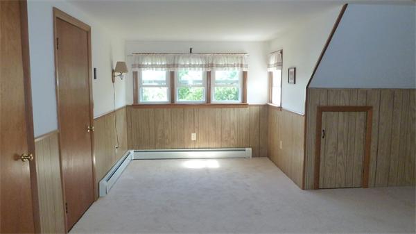 81 Whipple Street Worcester, MA 01607 - Photo 12 of 24 Gallery Image 12