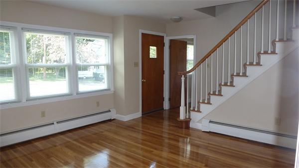 81 Whipple Street Worcester, MA 01607 - Photo 3 of 24 Gallery Image 3