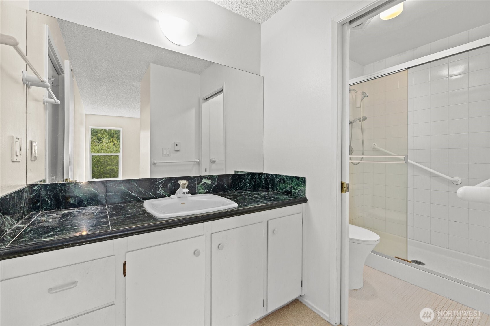 550 Elm Way, Unit 308 Edmonds, WA 98020 - Photo 17 of 19