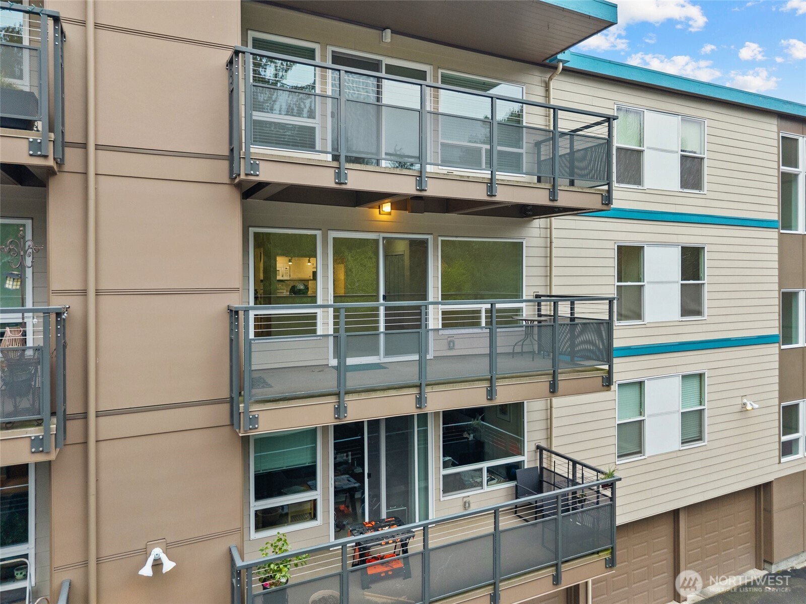 550 Elm Way, Unit 308 Edmonds, WA 98020 - Photo 5 of 19