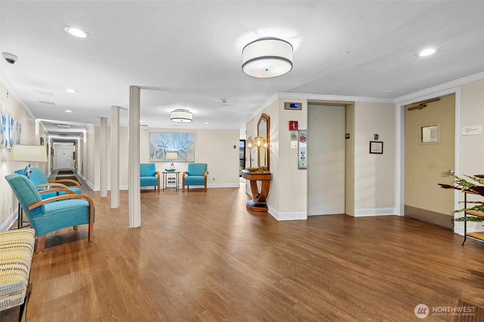 550 Elm Way, Unit 308 Edmonds, WA 98020 - Photo 7 of 19