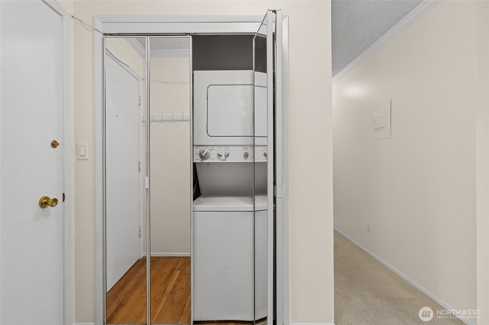 550 Elm Way, Unit 308 Edmonds, WA 98020 - Photo 10 of 19