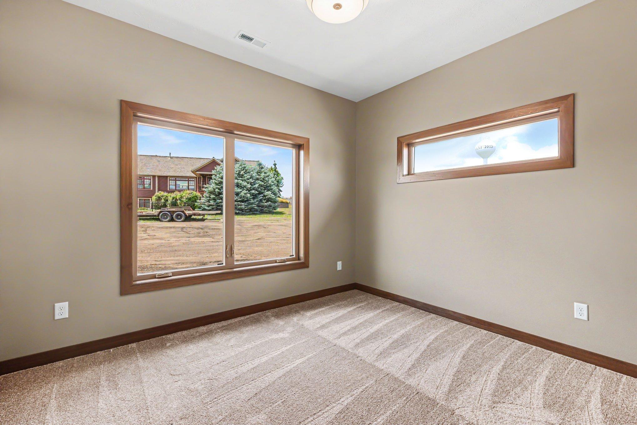 1507 Buffalo Ridge Drive Luverne, MN 56156 - Photo 18 of 27