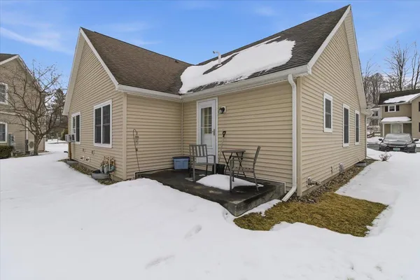 $215,000 | 55 Eden Way, Unit 3B, Bennington, VT 05201