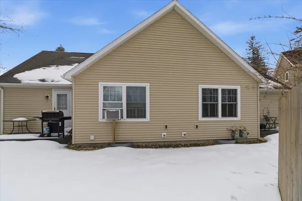 $215,000 | 55 Eden Way, Unit 3B, Bennington, VT 05201