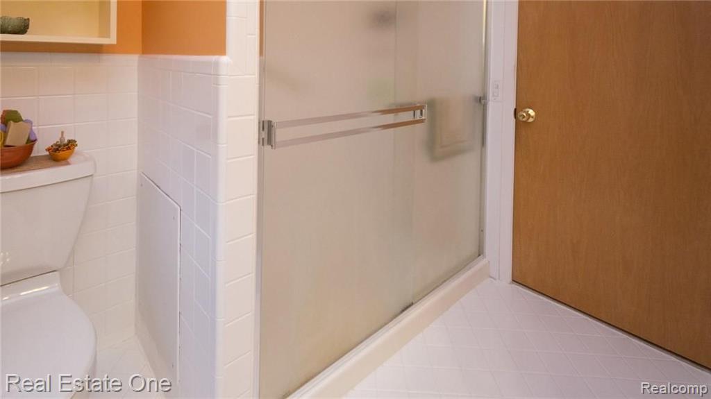 450 Elmhill Road Rochester Hills, MI 48306 - Photo 27 of 31