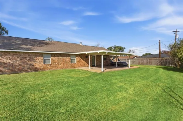 $259,000 | 401 Montclair Street, Lake Charles, LA 70605