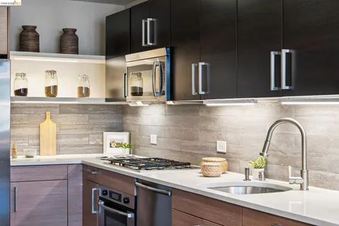 $599,000 | 6465 San Pablo Avenue, Unit 203, Oakland, CA 94608
