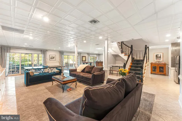 $3,250,000 | 910 Old Dolington Road, Newtown, PA 18940