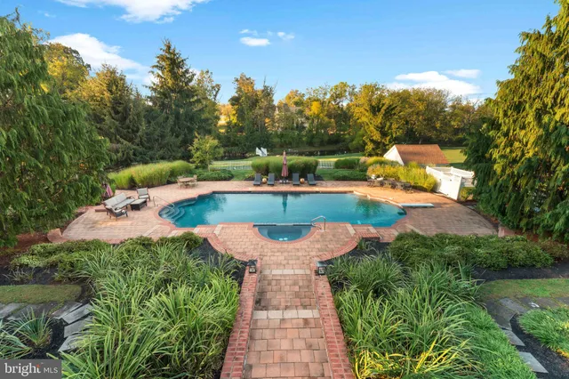 $3,250,000 | 910 Old Dolington Road, Newtown, PA 18940