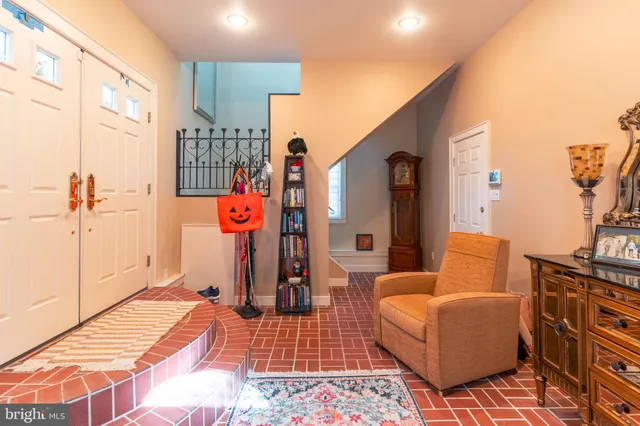 $3,250,000 | 910 Old Dolington Road, Newtown, PA 18940