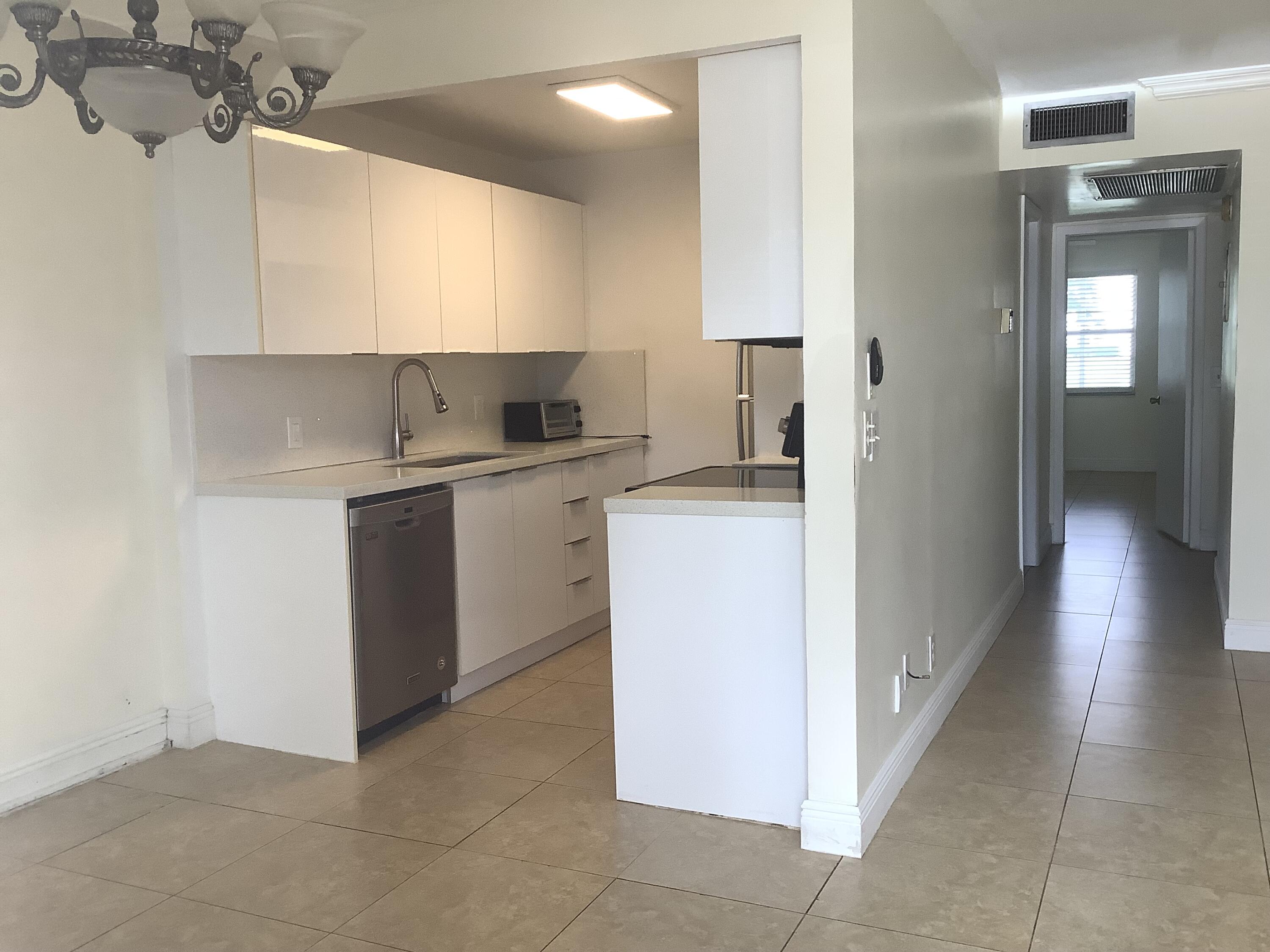 1045 Exeter C, Unit 1045 Boca Raton, FL 33434 - Photo 2 of 24 IMG_5941