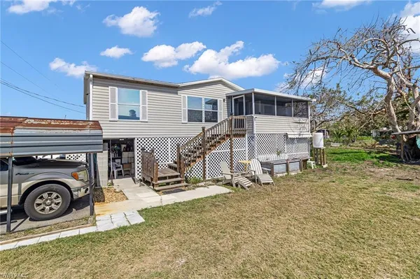 $324,900 | 228 Mamie Street, Chokoloskee, FL 34138
