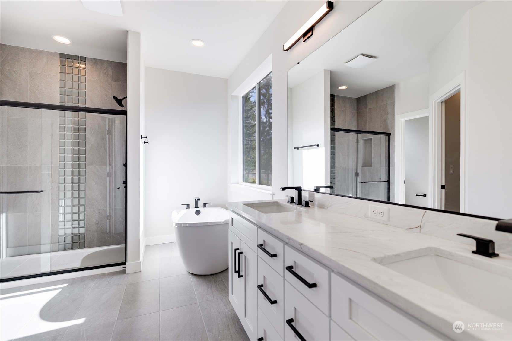 3930 179th Place Southeast Bothell, WA 98012 - Photo 14 of 31 Gallery Image 14