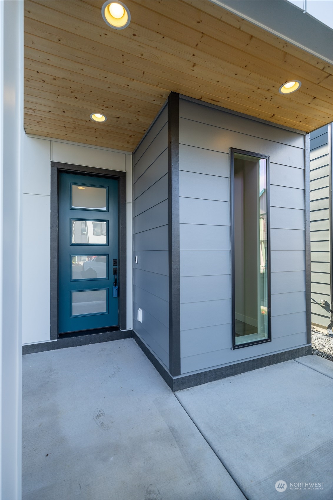 3930 179th Place Southeast Bothell, WA 98012 - Photo 2 of 31 Gallery Image 2