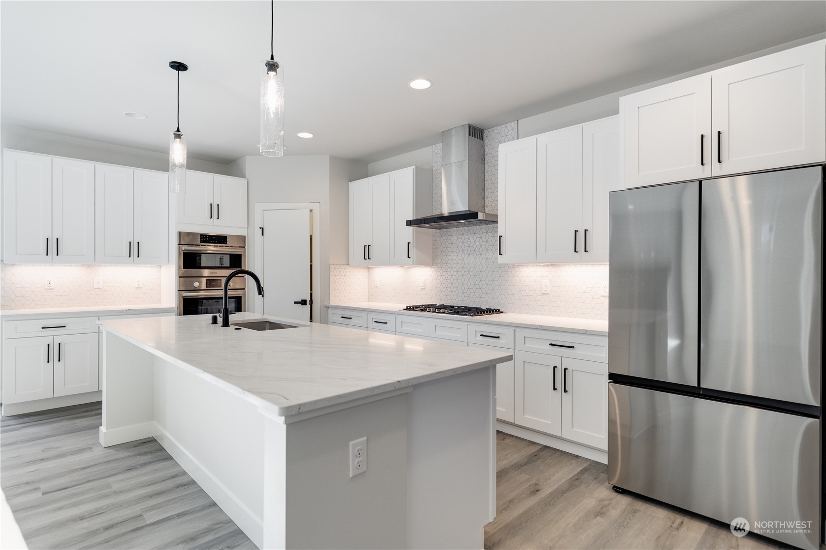 3930 179th Place Southeast Bothell, WA 98012 - Photo 5 of 31 Gallery Image 5