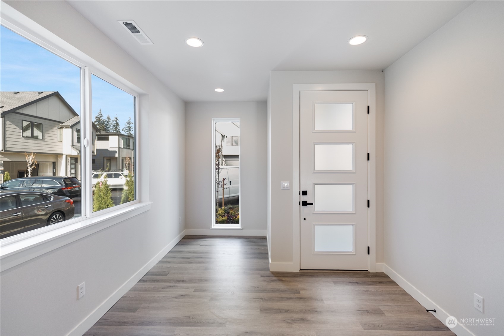 3930 179th Place Southeast Bothell, WA 98012 - Photo 7 of 31 Gallery Image 7