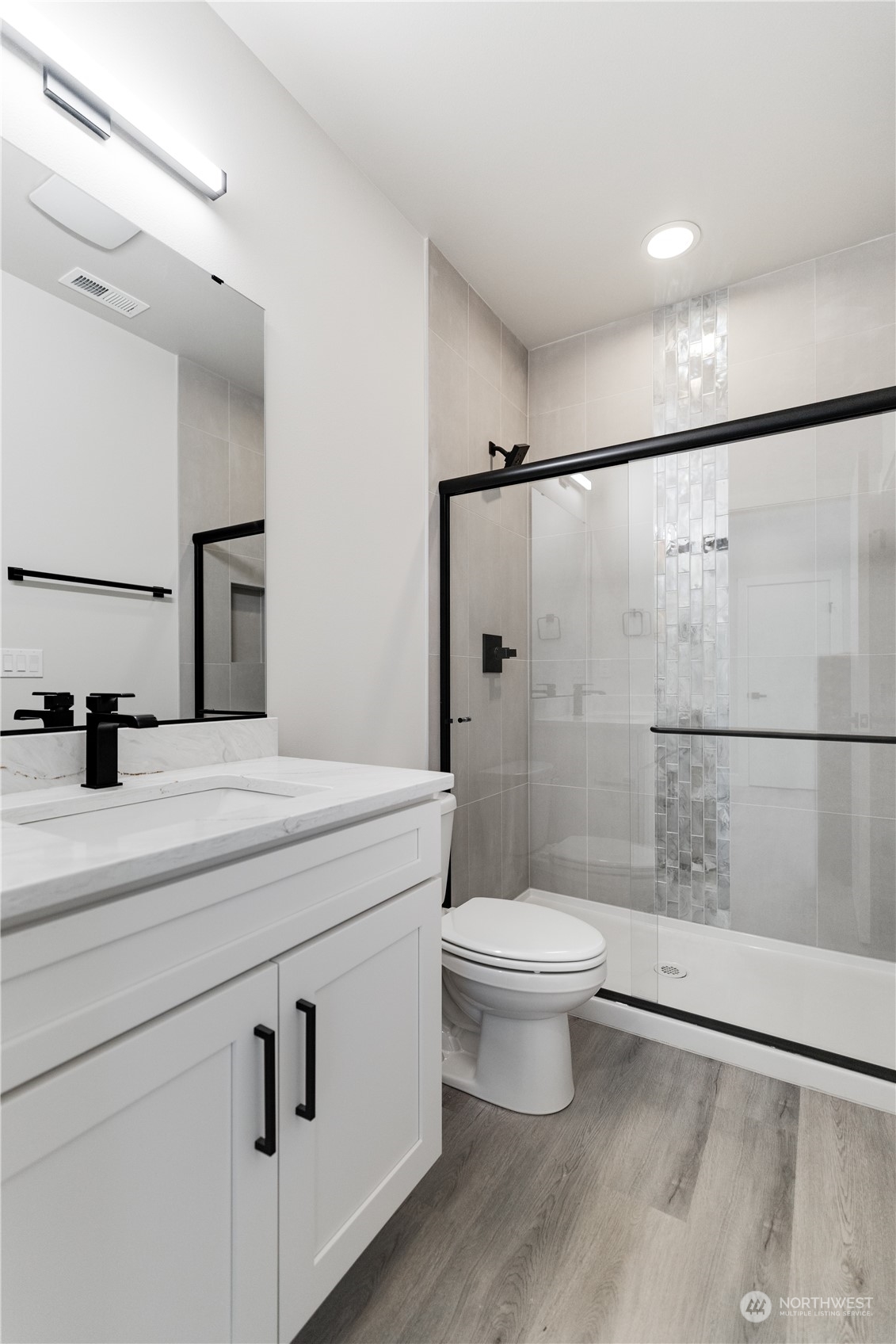 3930 179th Place Southeast Bothell, WA 98012 - Photo 8 of 31 Gallery Image 8