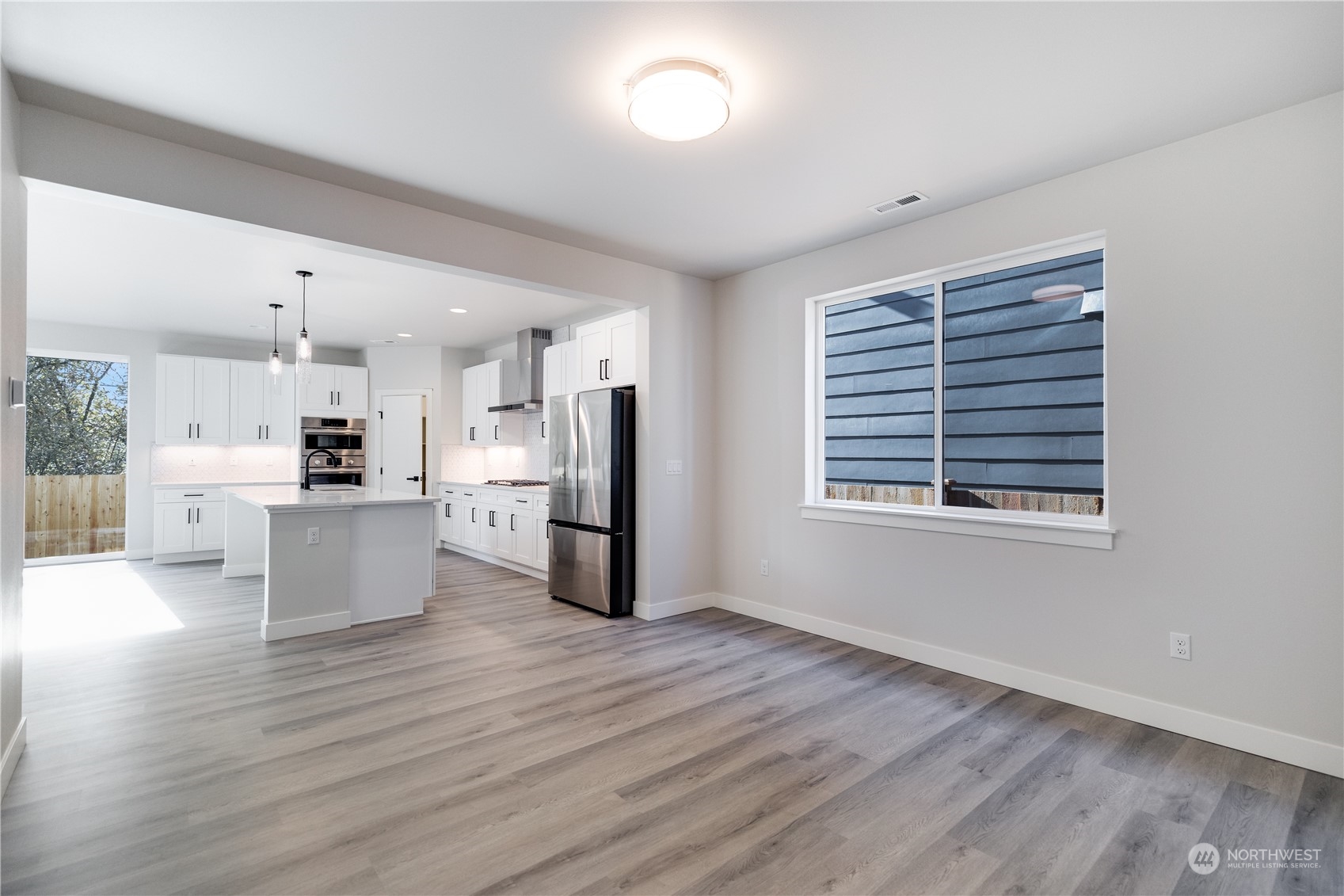 3930 179th Place Southeast Bothell, WA 98012 - Photo 10 of 31 Gallery Image 10