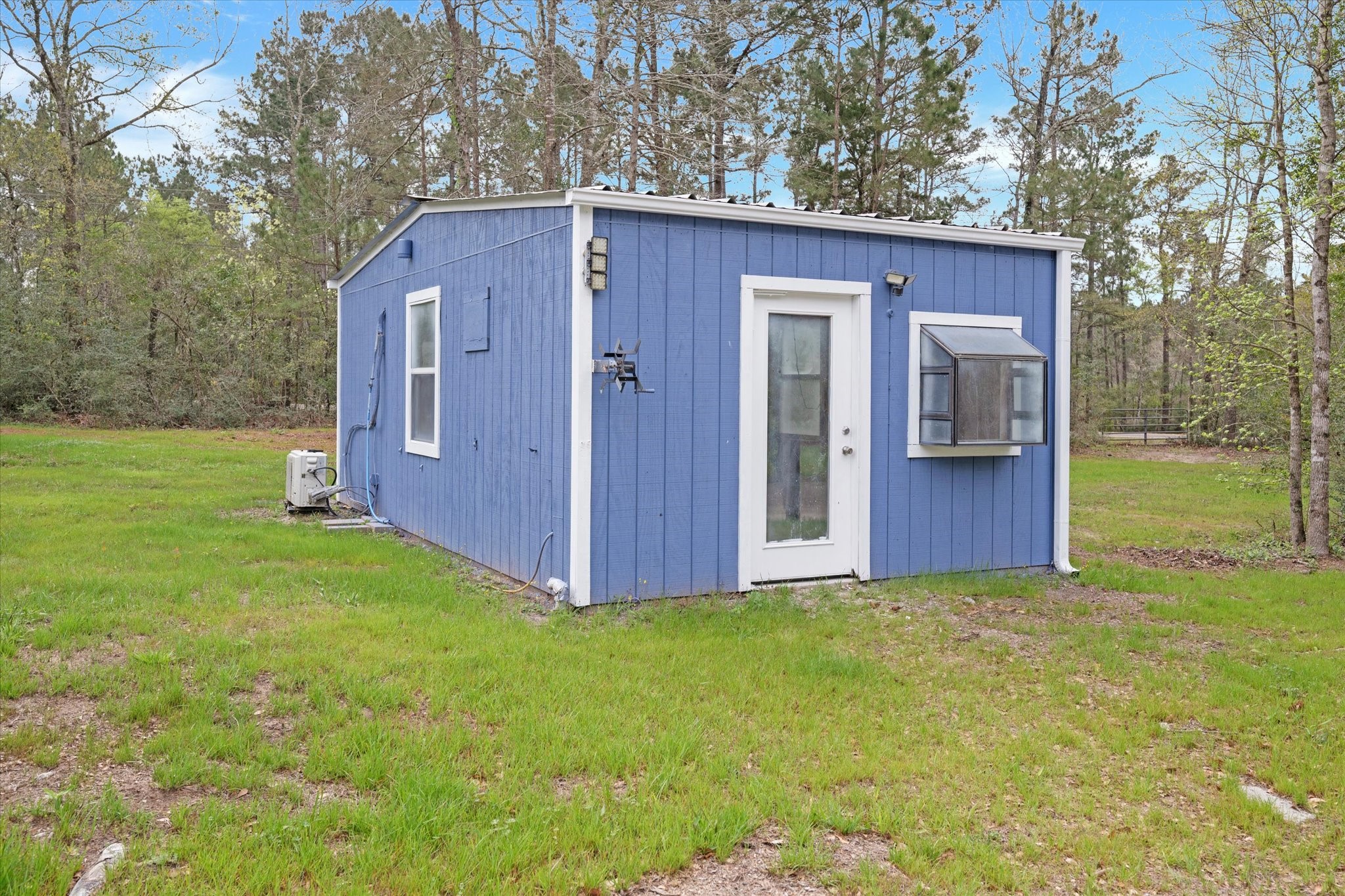 31 Rose Hill Road Coldspring, TX 77331 - Photo 26 of 34 Outbuilding fully insulated